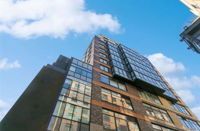 39-16 Prince Street 8E, Flushing, NY 11354