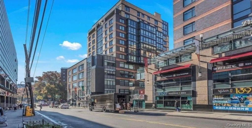 39-16 Prince Street 8E, Flushing, NY 11354