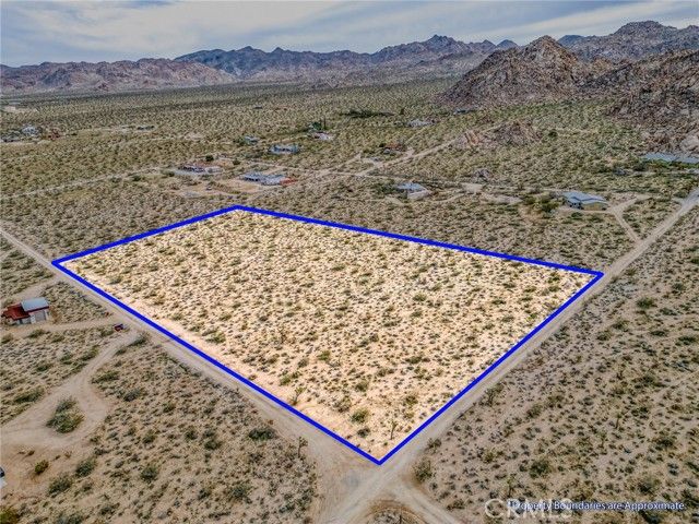 130 Hollinger, Joshua Tree, CA 92252