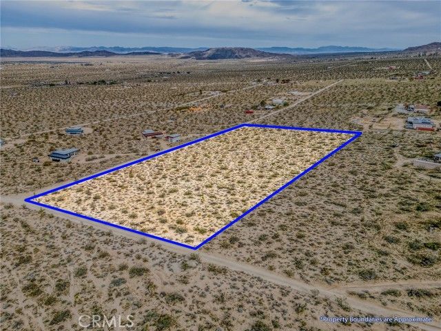 130 Hollinger, Joshua Tree, CA 92252