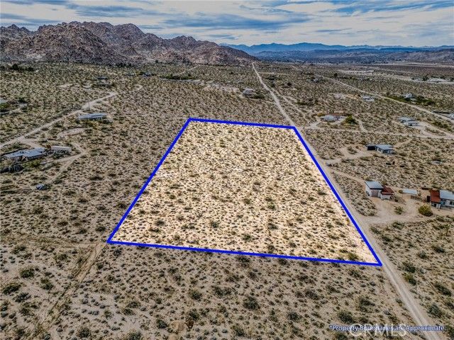 130 Hollinger, Joshua Tree, CA 92252