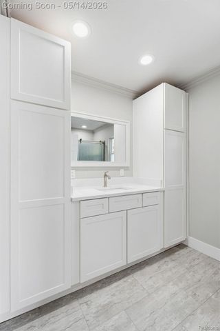 92 Eldredge Street, Mt. Clemens, MI 48043