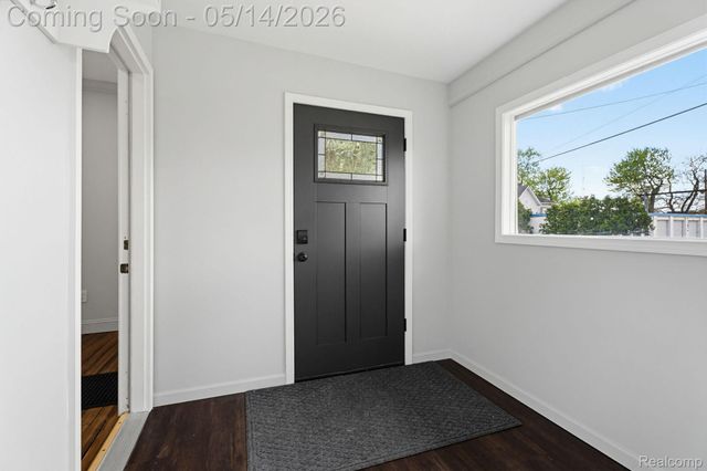 92 Eldredge Street, Mt. Clemens, MI 48043