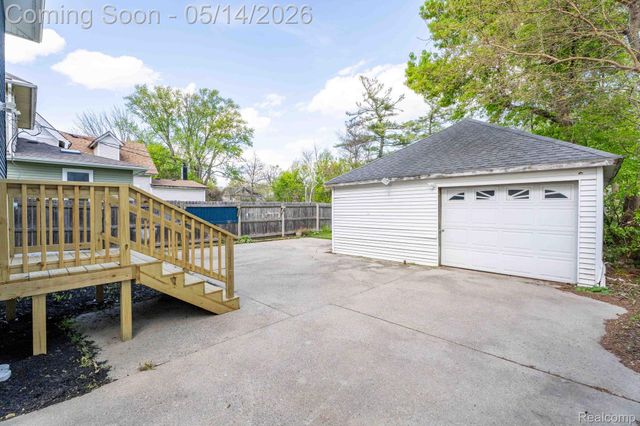 92 Eldredge Street, Mt. Clemens, MI 48043