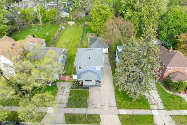 92 Eldredge Street, Mt. Clemens, MI 48043