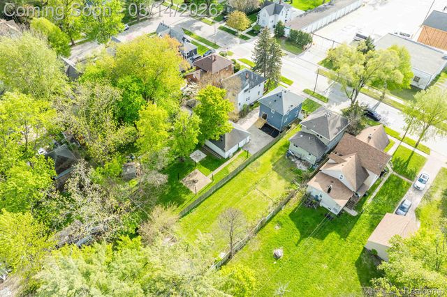 92 Eldredge Street, Mt. Clemens, MI 48043