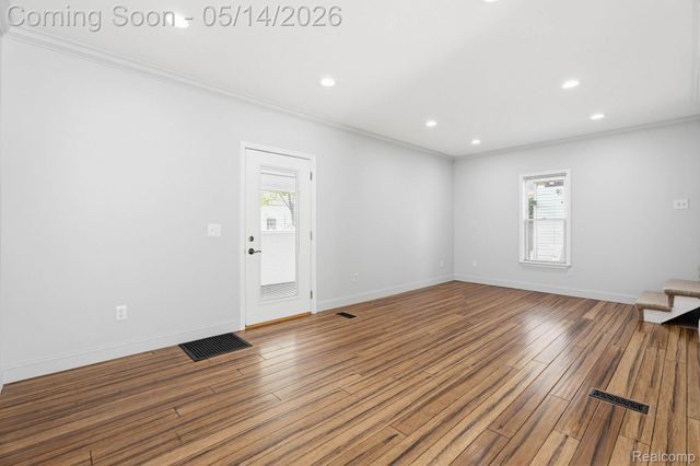 92 Eldredge Street, Mt. Clemens, MI 48043