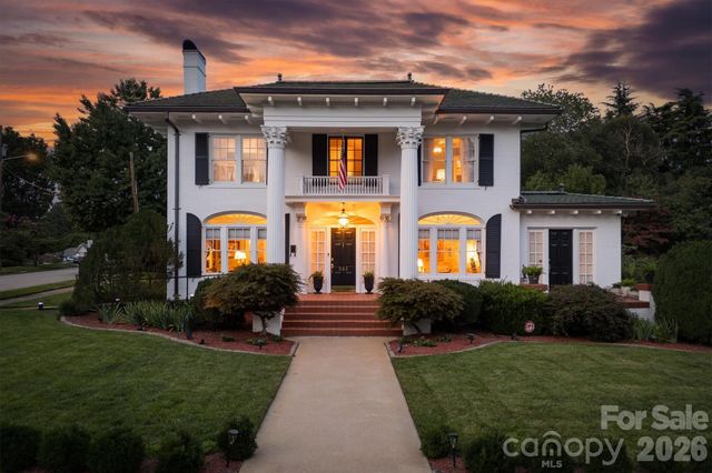 501 Norwood Street SW, Lenoir, NC 28645