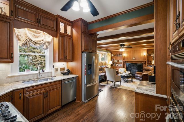 501 Norwood Street SW, Lenoir, NC 28645