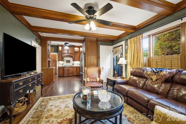 501 Norwood Street SW, Lenoir, NC 28645