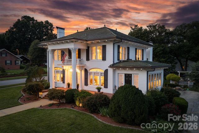 501 Norwood Street SW, Lenoir, NC 28645