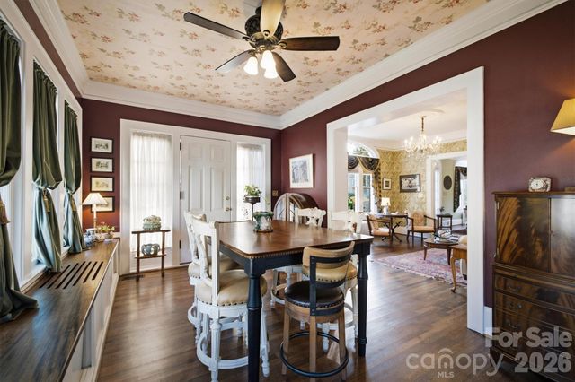 501 Norwood Street SW, Lenoir, NC 28645