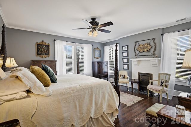 501 Norwood Street SW, Lenoir, NC 28645