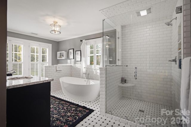 501 Norwood Street SW, Lenoir, NC 28645