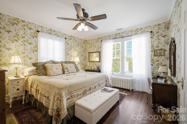 501 Norwood Street SW, Lenoir, NC 28645