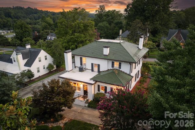 501 Norwood Street SW, Lenoir, NC 28645