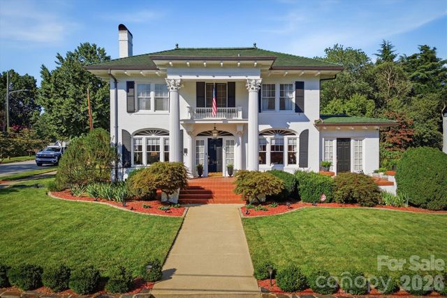 501 Norwood Street SW, Lenoir, NC 28645