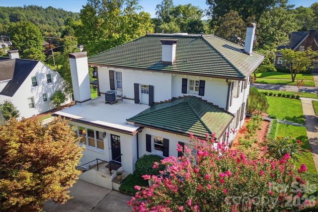 501 Norwood Street SW, Lenoir, NC 28645