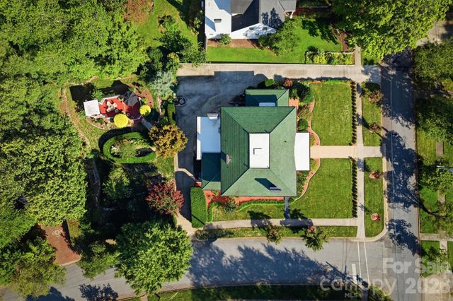 501 Norwood Street SW, Lenoir, NC 28645