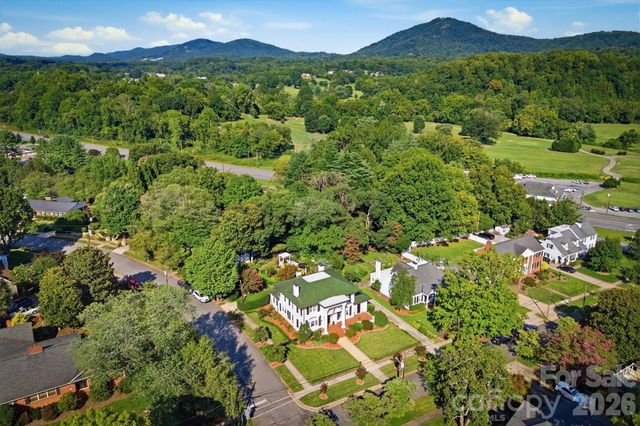 501 Norwood Street SW, Lenoir, NC 28645