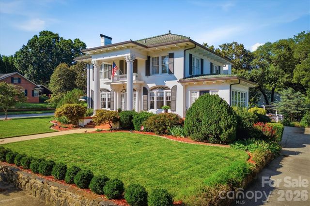 501 Norwood Street SW, Lenoir, NC 28645