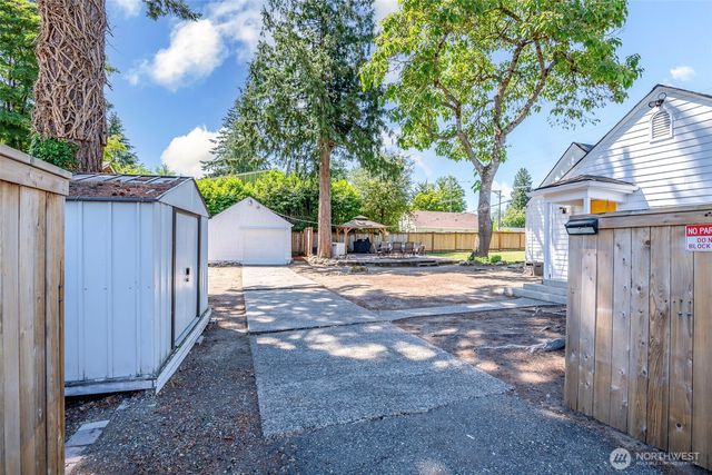 402 96th Street S, Tacoma, WA 98444