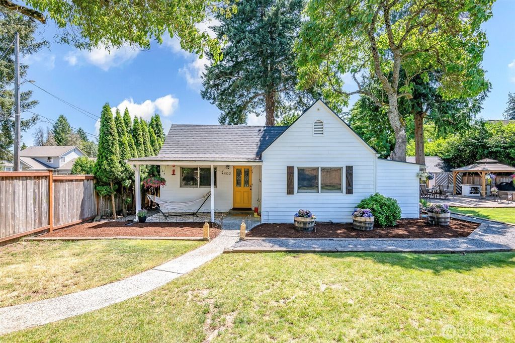 402 96th Street S, Tacoma, WA 98444