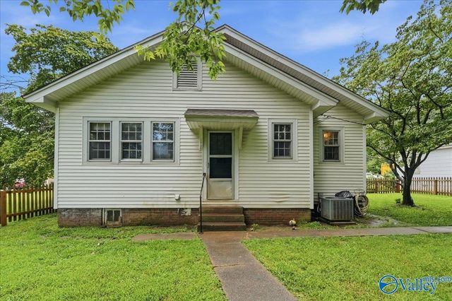 502 1st Street, Athens, AL 35611