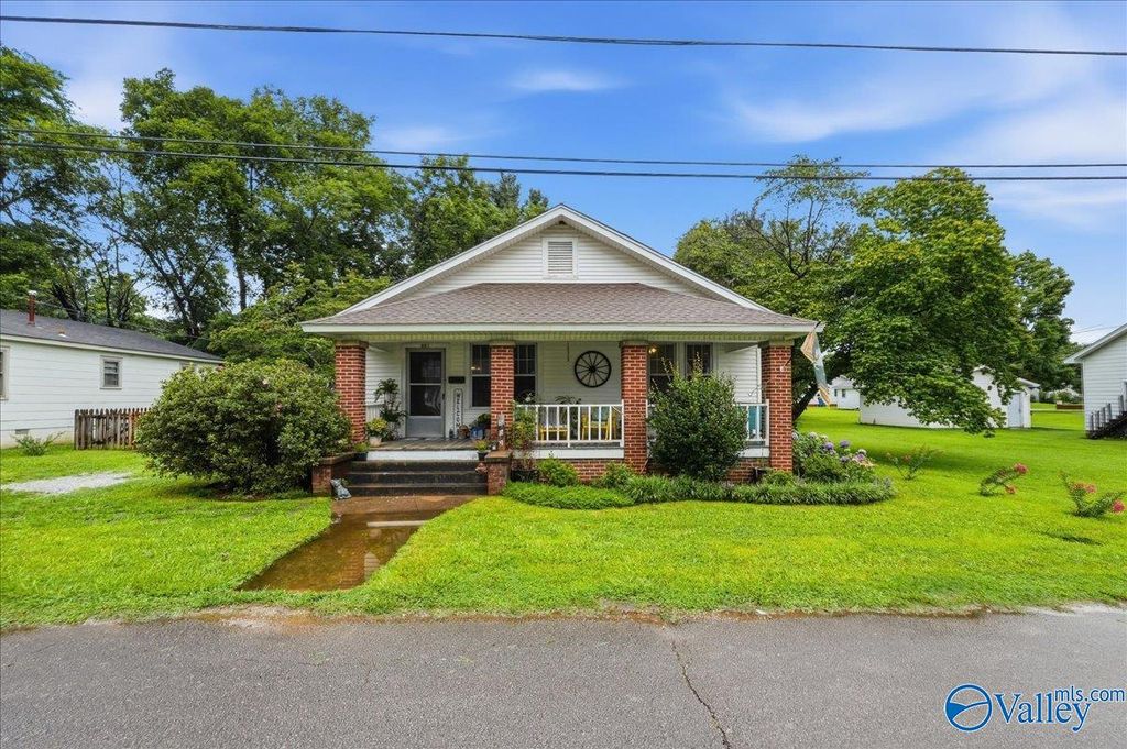 502 1st Street, Athens, AL 35611