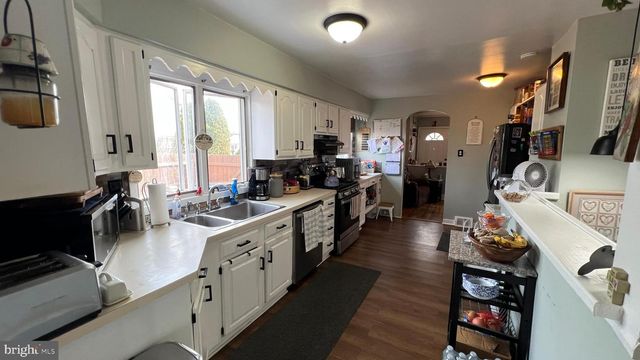 215 CORNELL AVE, Stratford, NJ 08084