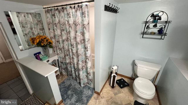 215 CORNELL AVE, Stratford, NJ 08084