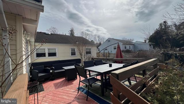 215 CORNELL AVE, Stratford, NJ 08084