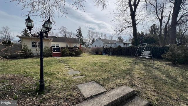 215 CORNELL AVE, Stratford, NJ 08084