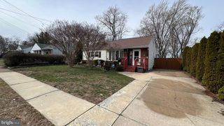 215 CORNELL AVE, Stratford, NJ 08084