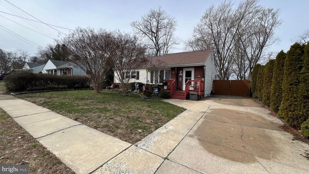 215 CORNELL AVE, Stratford, NJ 08084