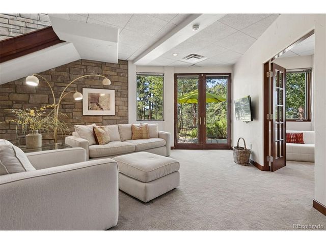26348 Columbine Glen Trl, Golden, CO 80401