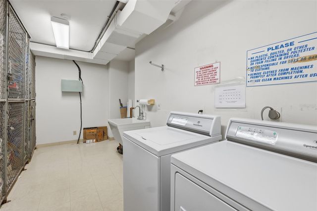 1750 BENJAMIN FRANKLIN DRIVE 9B, Sarasota, FL 34236