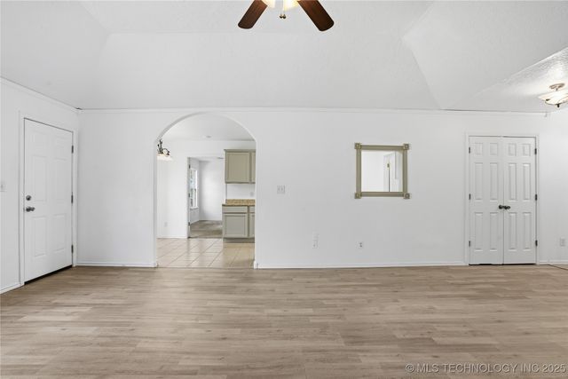 8375 Wright Place, Broken Arrow, OK 74014