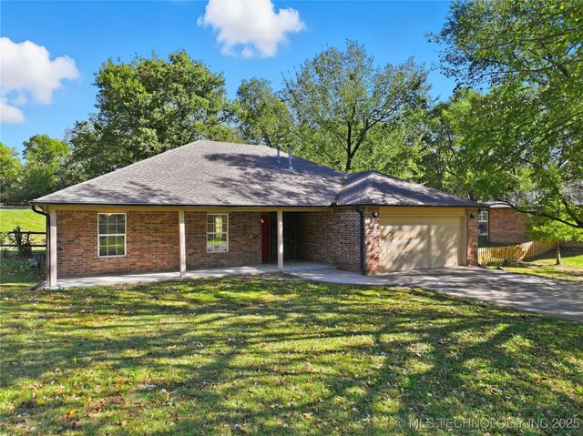 8375 Wright Place, Broken Arrow, OK 74014