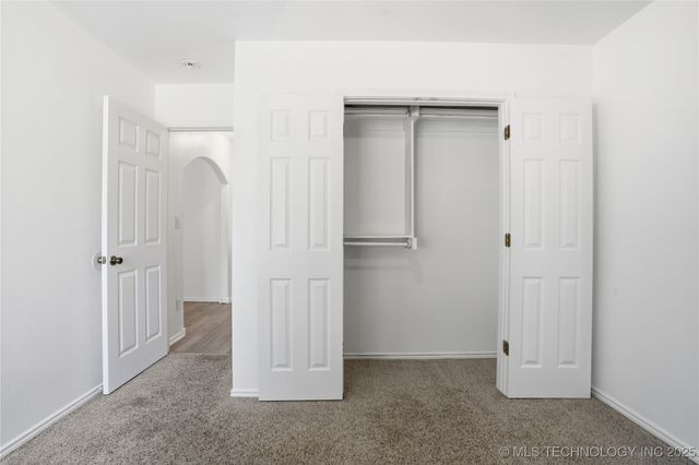 8375 Wright Place, Broken Arrow, OK 74014