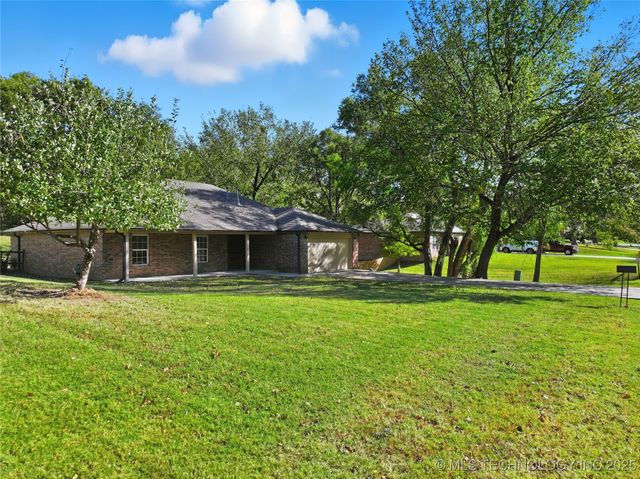 8375 Wright Place, Broken Arrow, OK 74014