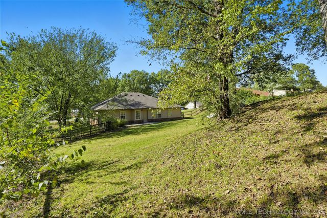 8375 Wright Place, Broken Arrow, OK 74014