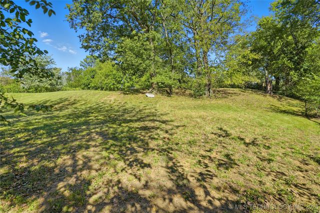 8375 Wright Place, Broken Arrow, OK 74014