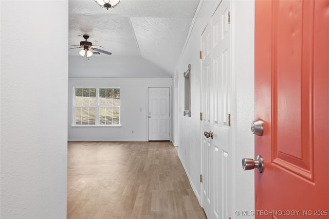 8375 Wright Place, Broken Arrow, OK 74014