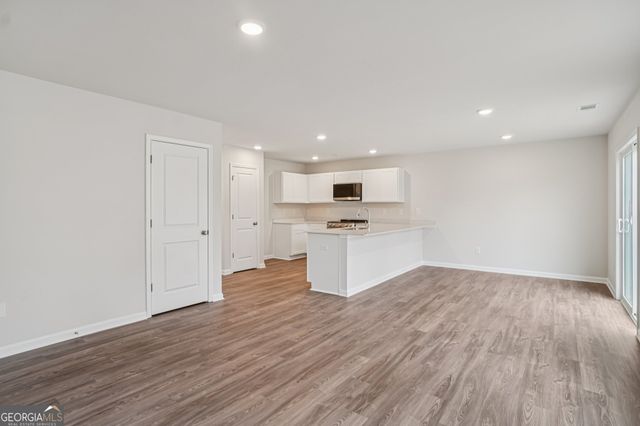 245 Golden Raintree Drive, Jackson, GA 30233