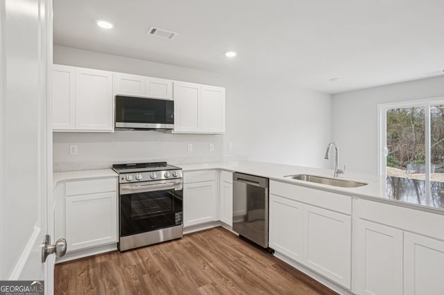 245 Golden Raintree Drive, Jackson, GA 30233