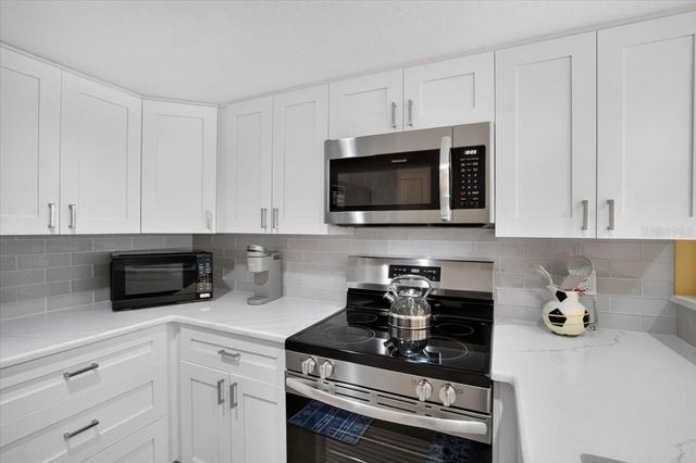 1007 GULF DRIVE N 217, Bradenton Beach, FL 34217