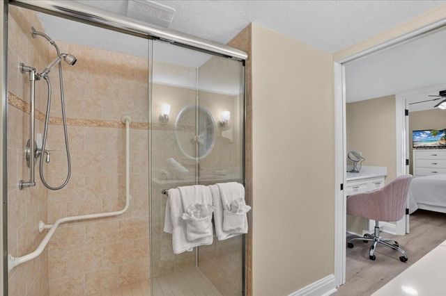 1007 GULF DRIVE N 217, Bradenton Beach, FL 34217