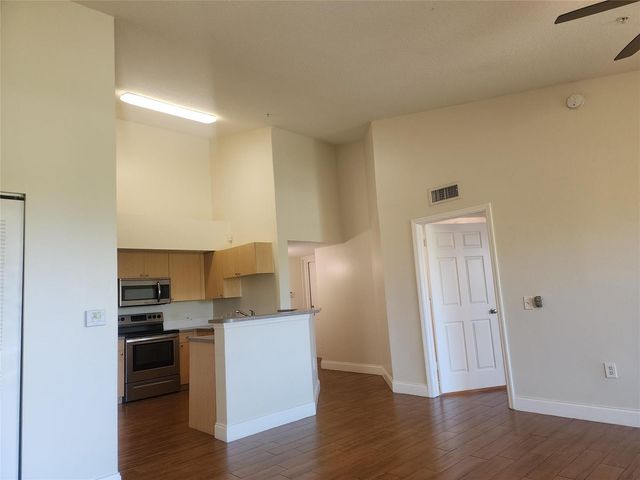 317 Villa Circle 317, Boynton Beach, FL 33435
