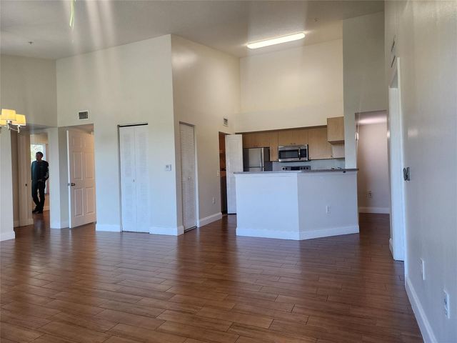 317 Villa Circle 317, Boynton Beach, FL 33435